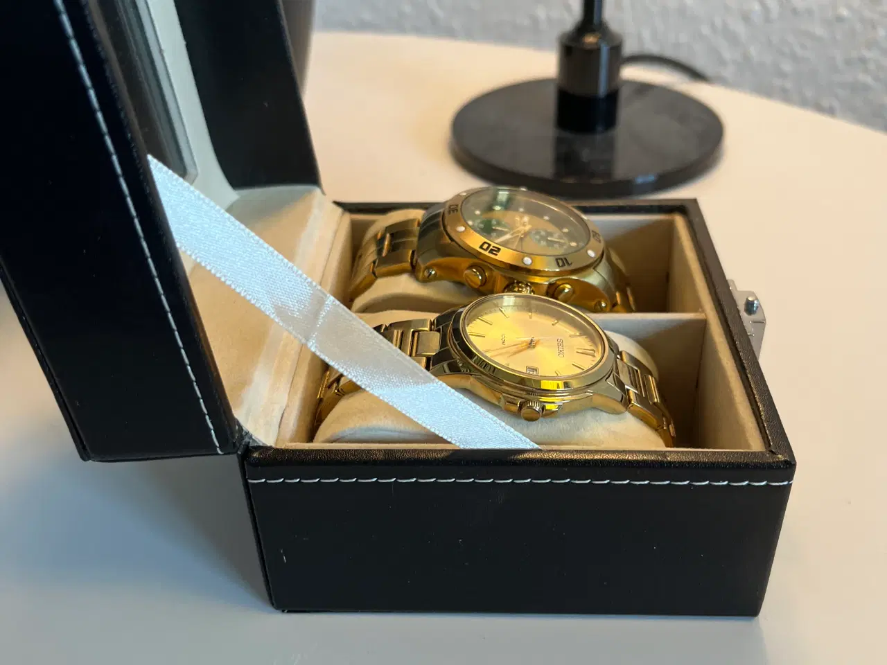 Billede 5 - Lækker lille ur boks med plads til 2 ure