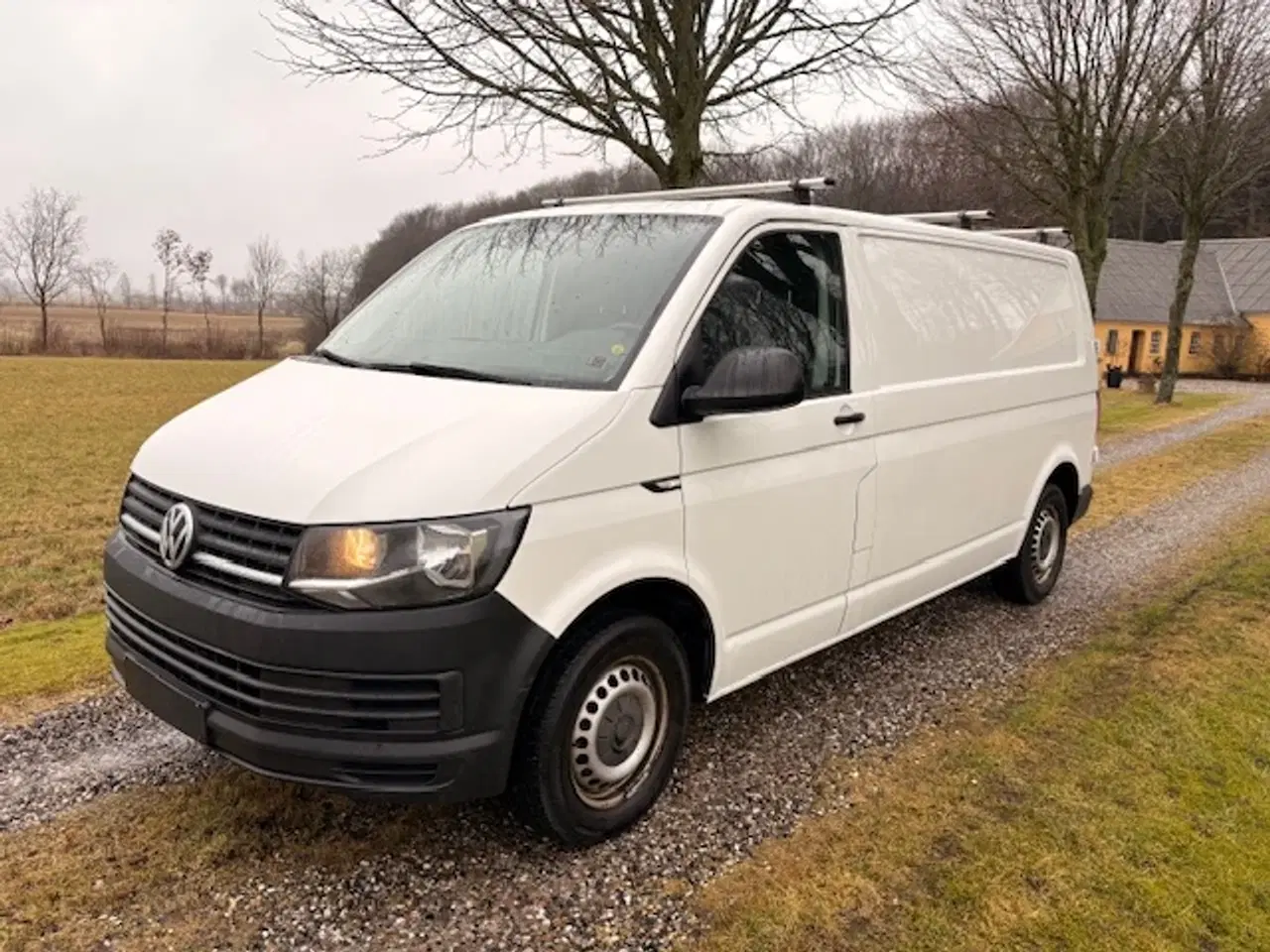 Billede 1 - VW Transporter 2,0 TDi 102 Kassevogn lang Nysynet