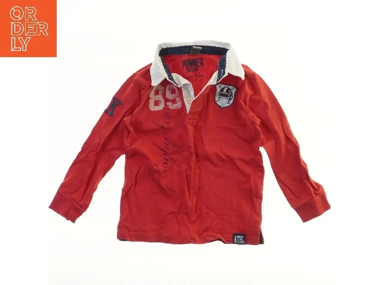 Billede 1 - Langærmet polo-trøje med tryk fra Zara (str. 104)