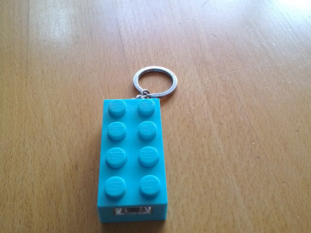 Billede 2 - 4 nøglesnore og en nøglering