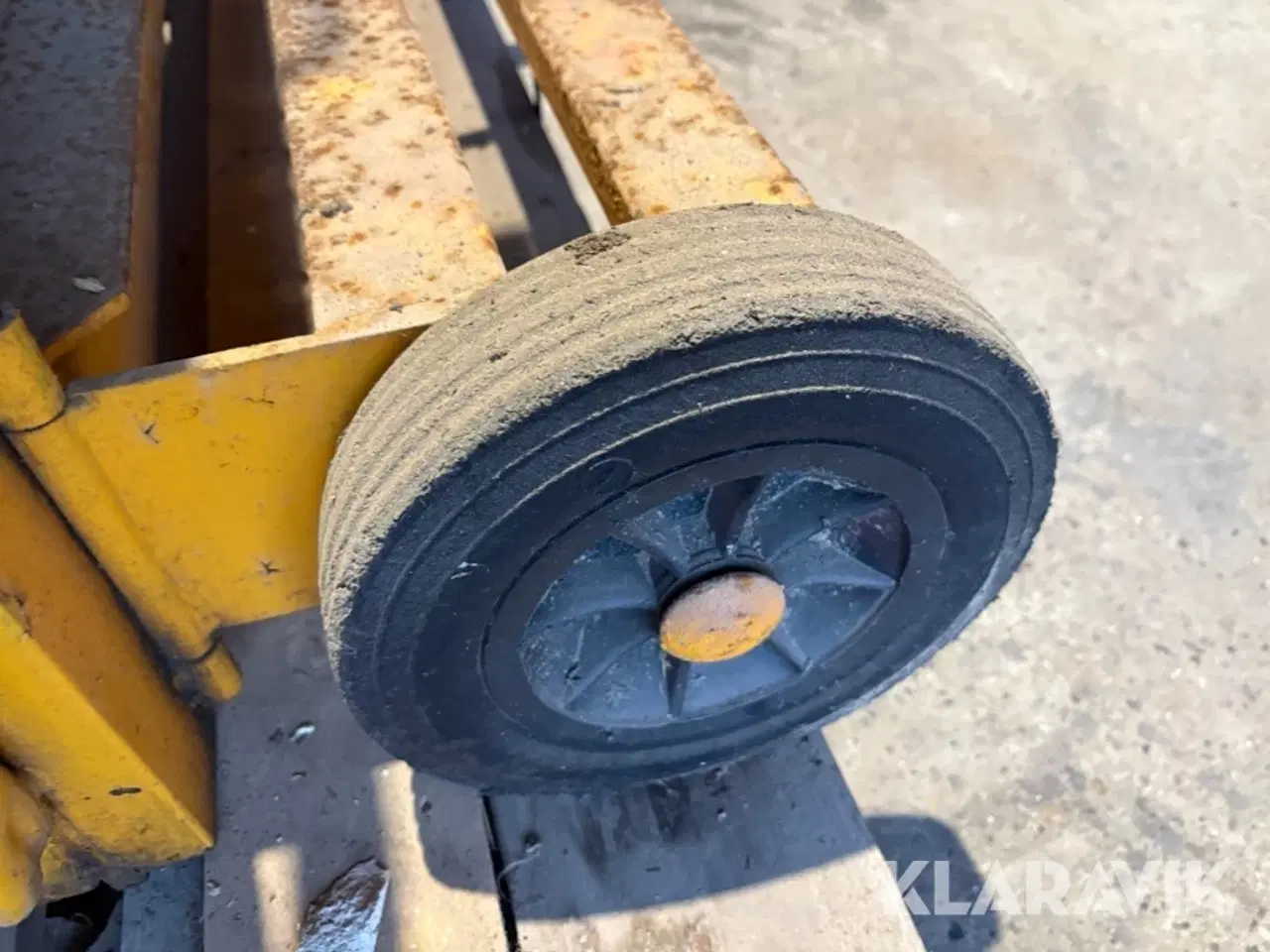 Billede 11 - Fliseklipper Ponny