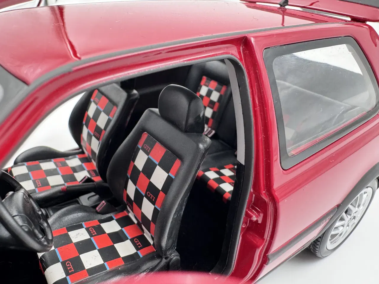 Billede 5 - 1996 VW Golf III GTI 20 Jubi - 1:18