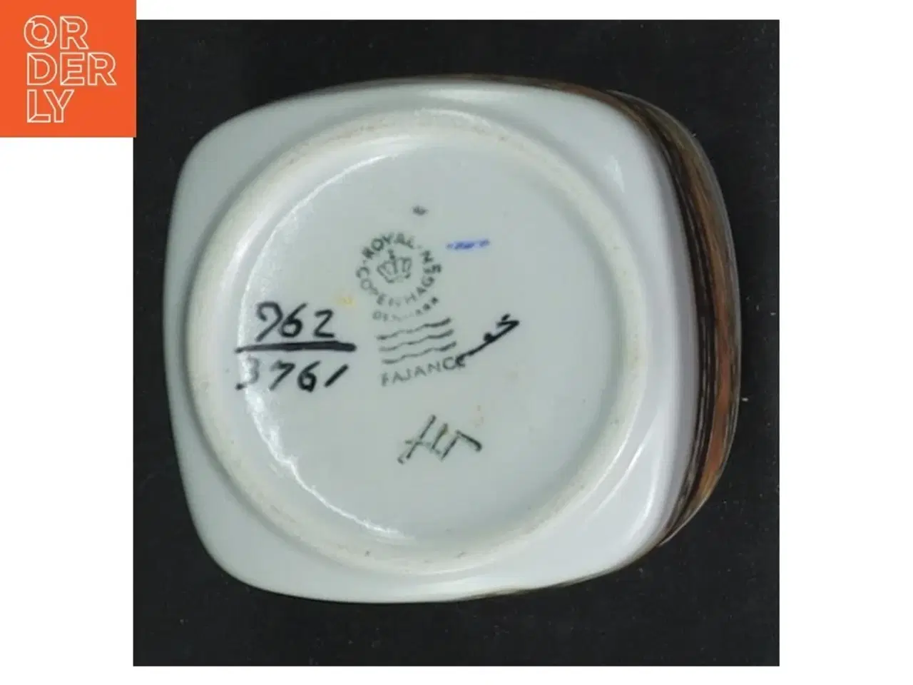 Billede 3 - Porcelænskrukke med låg, 962-3761 fra Royal Copenhagen (str. 8 cm)