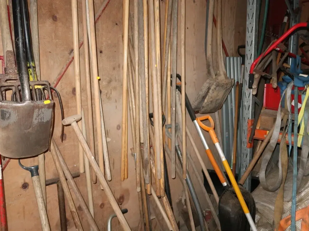 Billede 4 - Div. haveredskaber