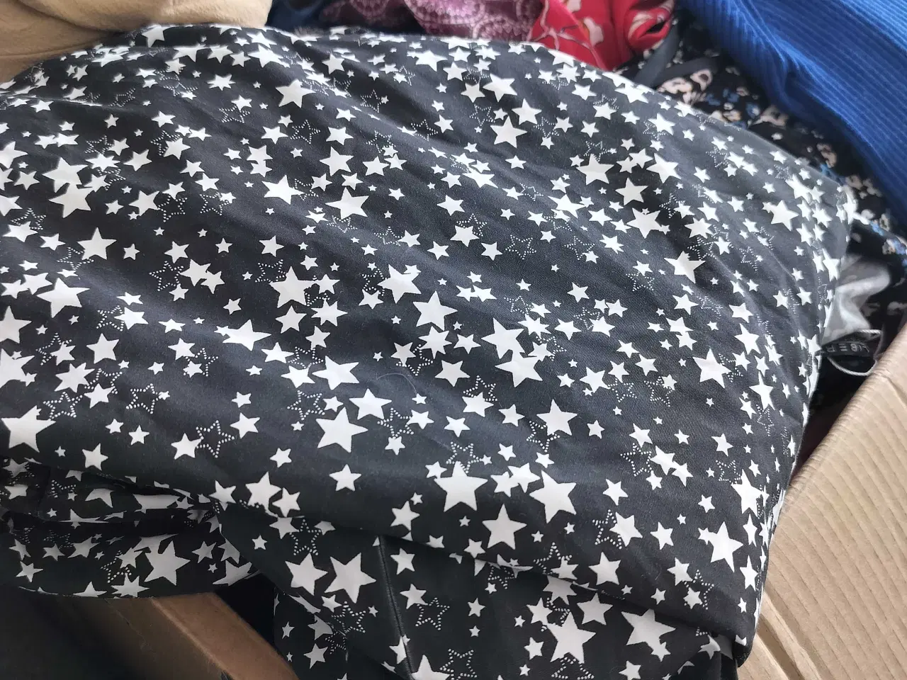 Billede 5 - 62 stk nyt tøj med mærker på. 