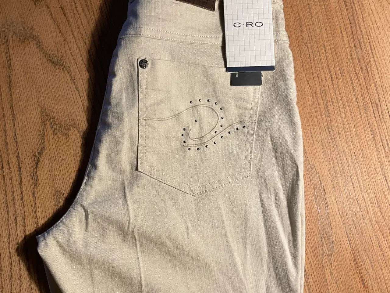 Billede 2 - Damebukser CRO str. 38