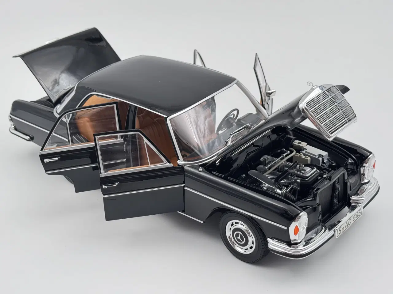 Billede 4 - 1968 Mercedes-Benz 280 SE Limousine 1:18