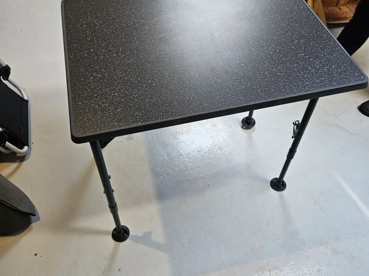 Billede 3 - Campingbord sælges 