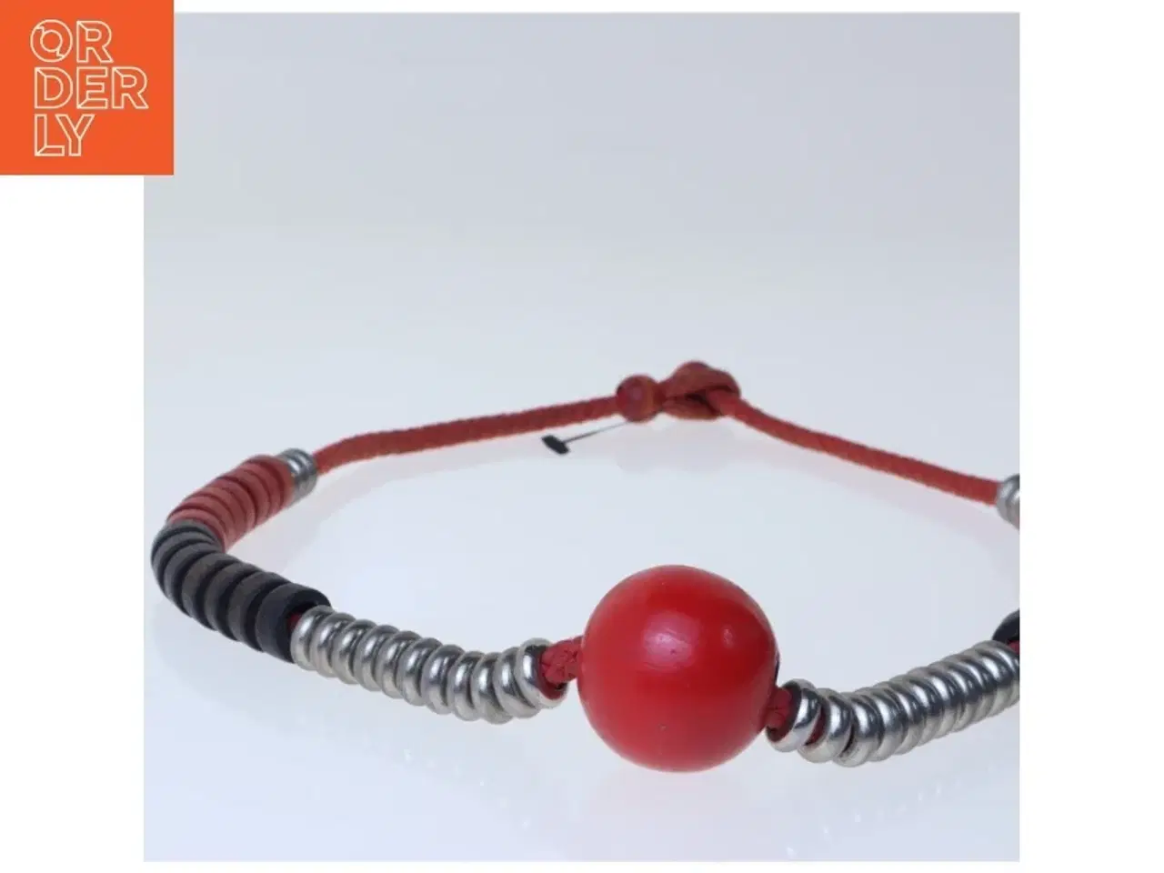 Billede 2 - Retro halskæde med farvede træperler (str. 68 cm)