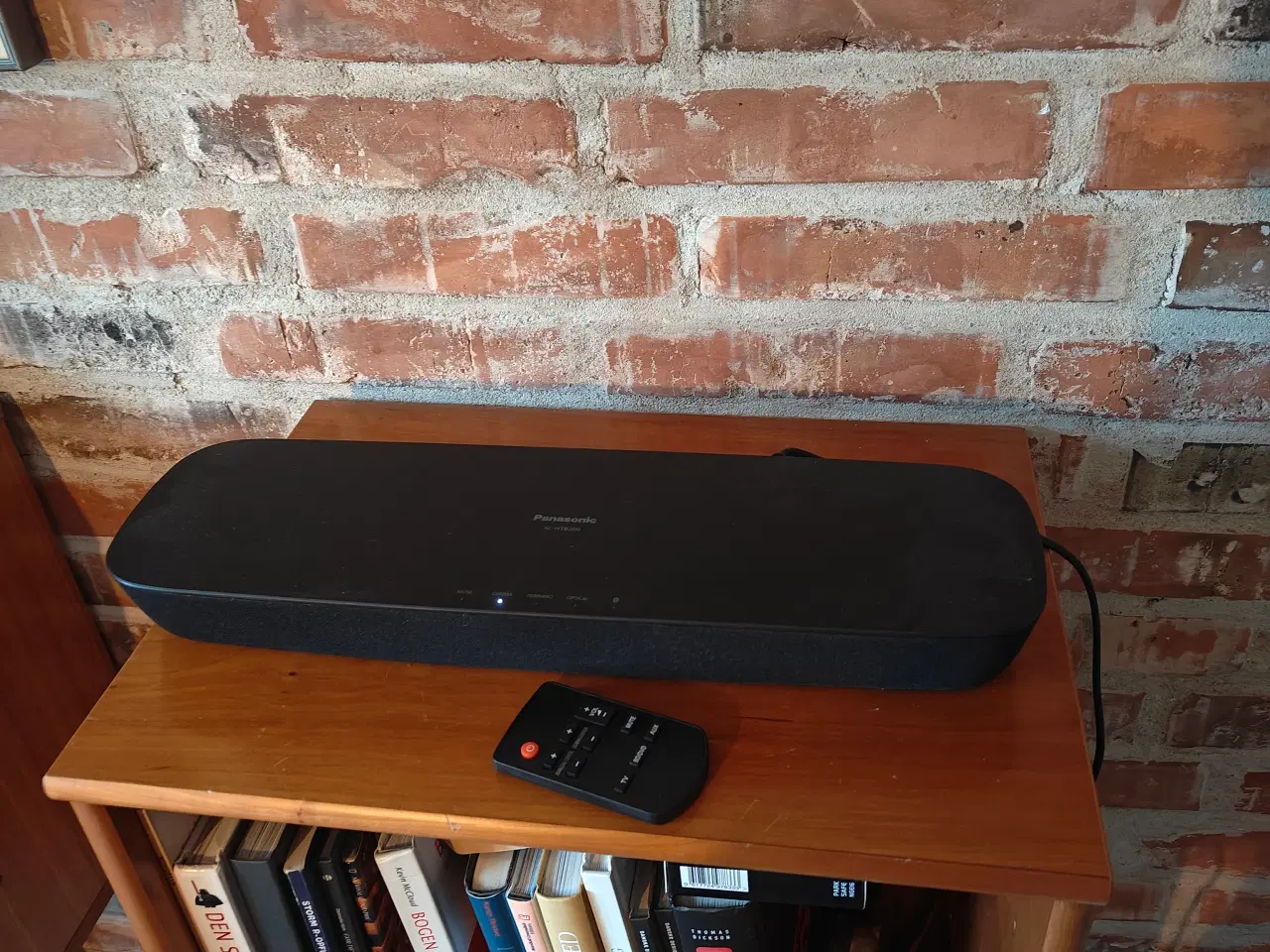 Billede 1 - Panasonic Soundbar SC-HTB200 – Kompakt og Effektiv