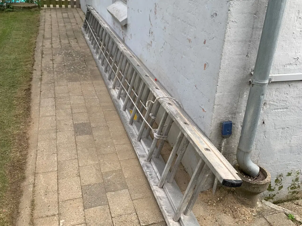 Billede 4 - Hejsestige, 2-delt, med lås og næsehjul