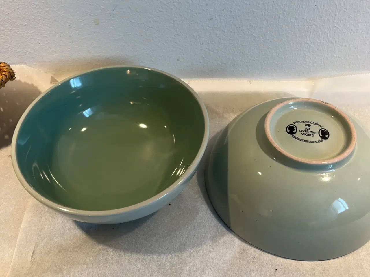 Billede 2 - 2 lyse grønne keramikskåle
