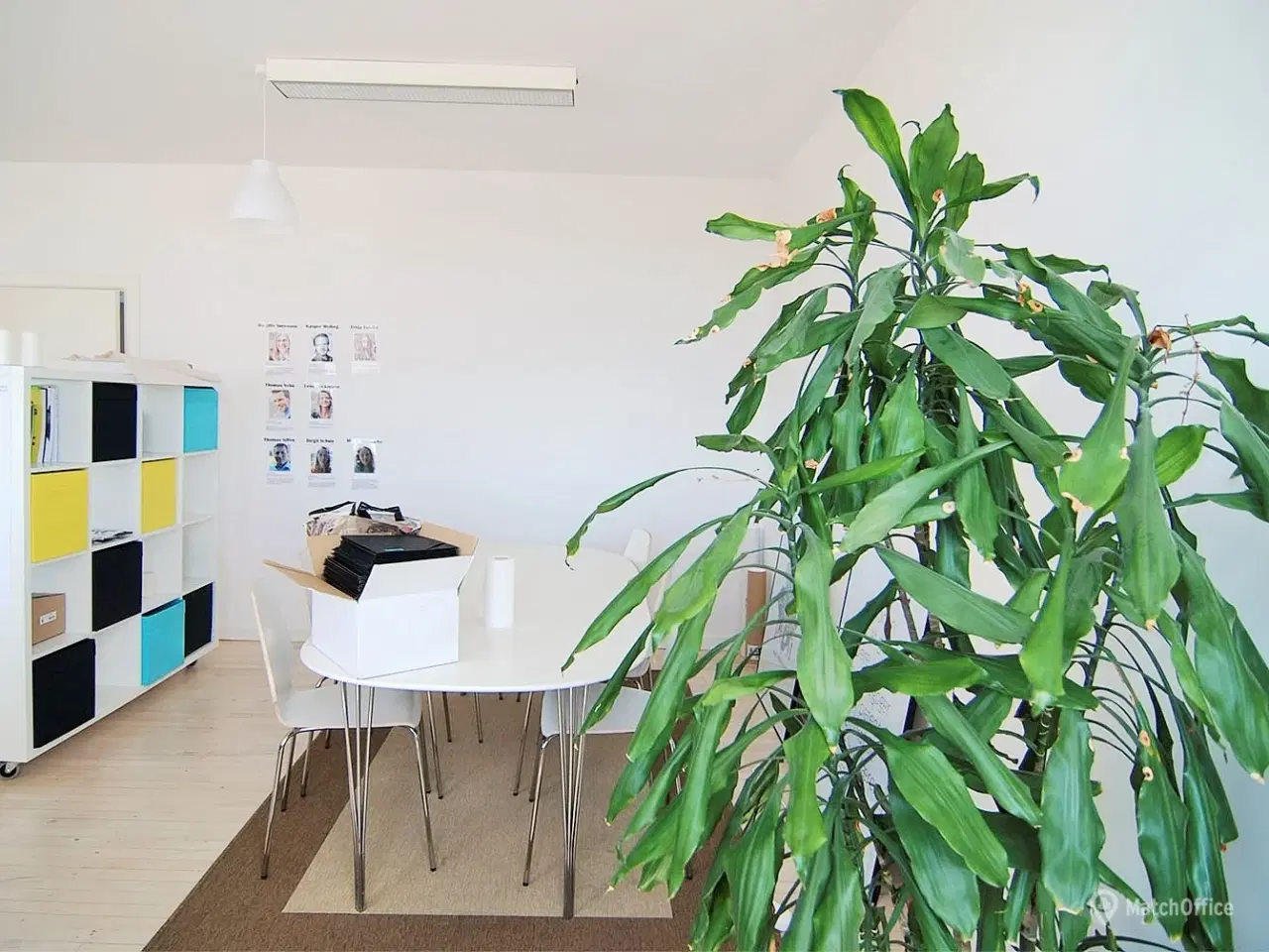 Billede 2 - Lækkert lyst kontorlokale i velfungerende kontorfællesskab