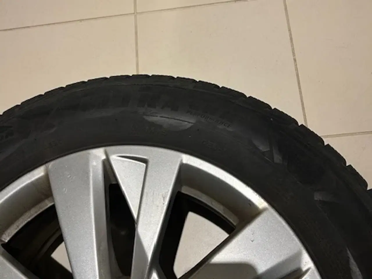 Billede 2 - 4 stk vinterdæk med fælge
