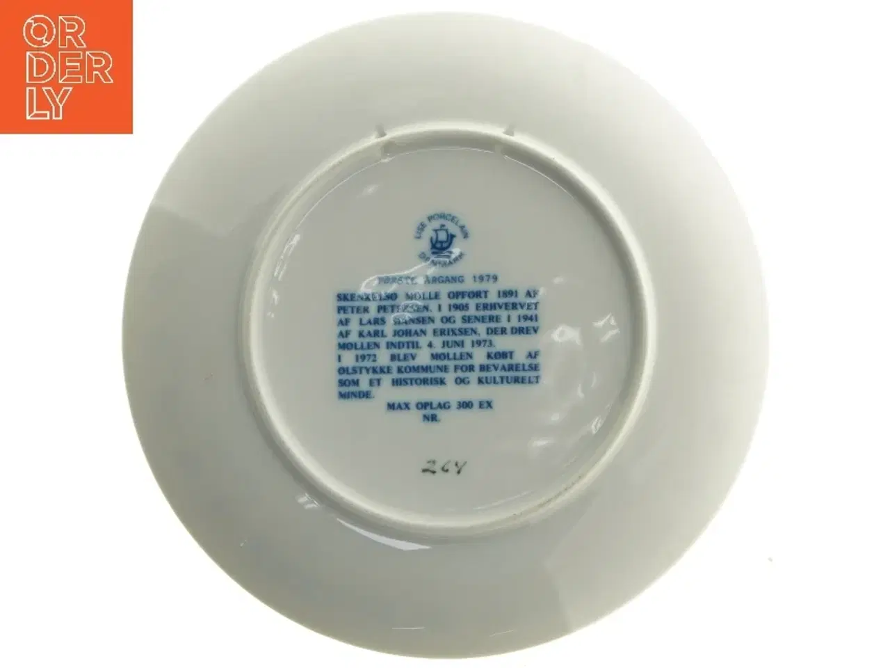 Billede 2 - Porcelænstallerken med mølledesign fra Lise Porcelain (str. Ø 19,5 cm)