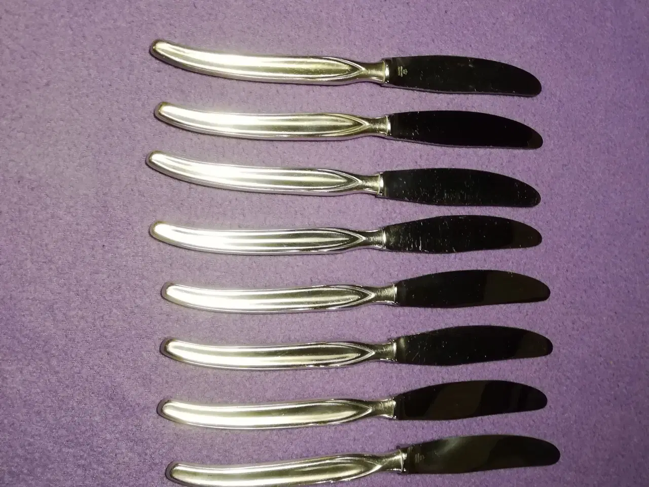 Billede 1 - 8 Marquis sølvplet middagsknive med buet skaft