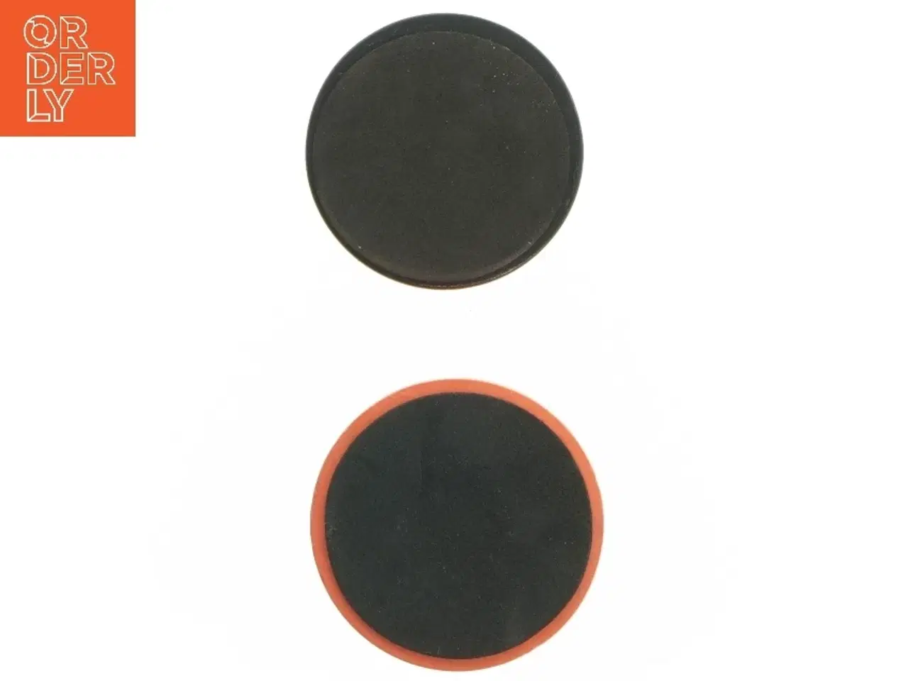 Billede 2 - To lysestager i konisk form (str. 23 og 18 cm)