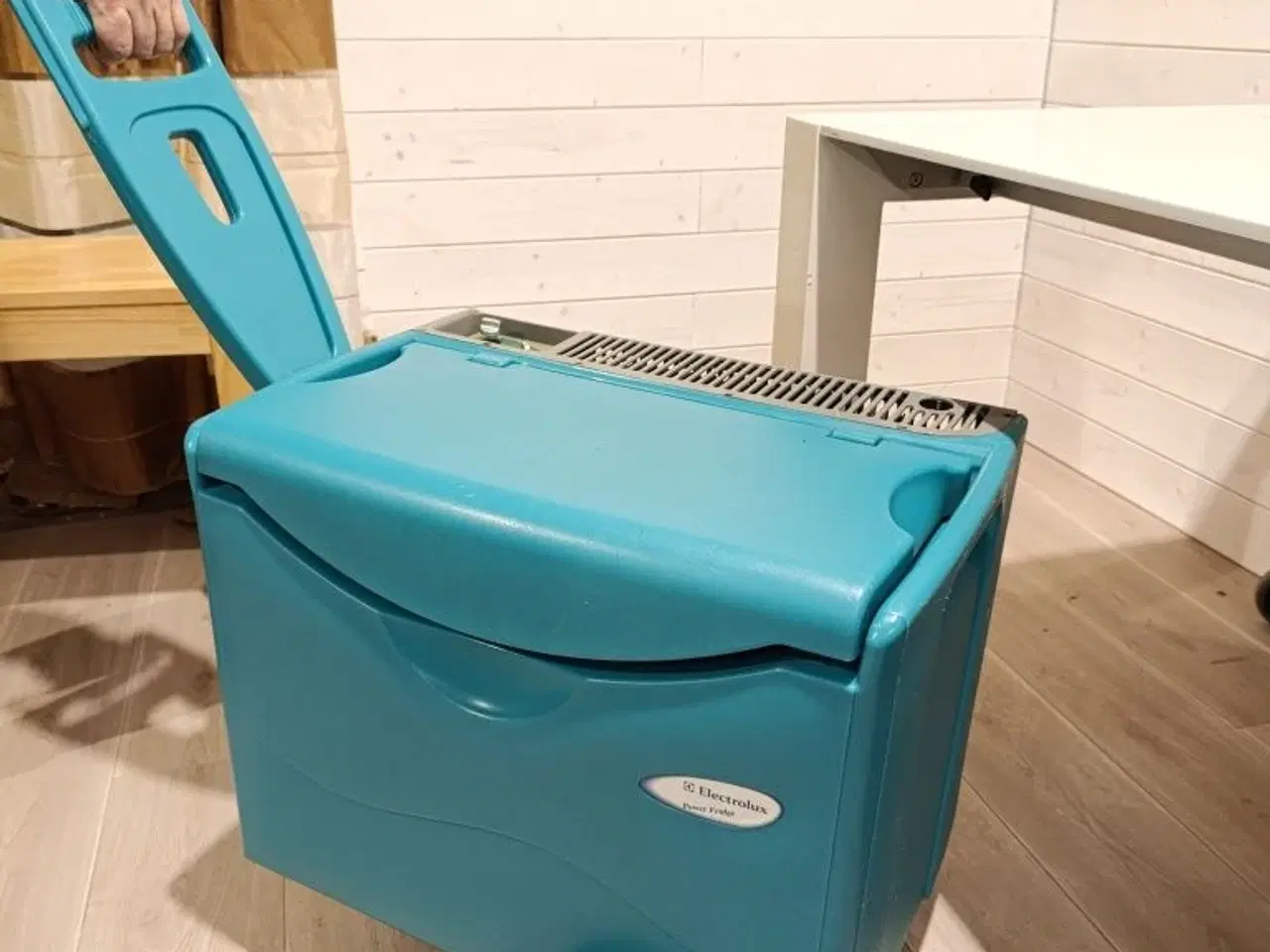 Billede 12 - Electrolux køleboks 35 Liter.  12V - 230V og gas