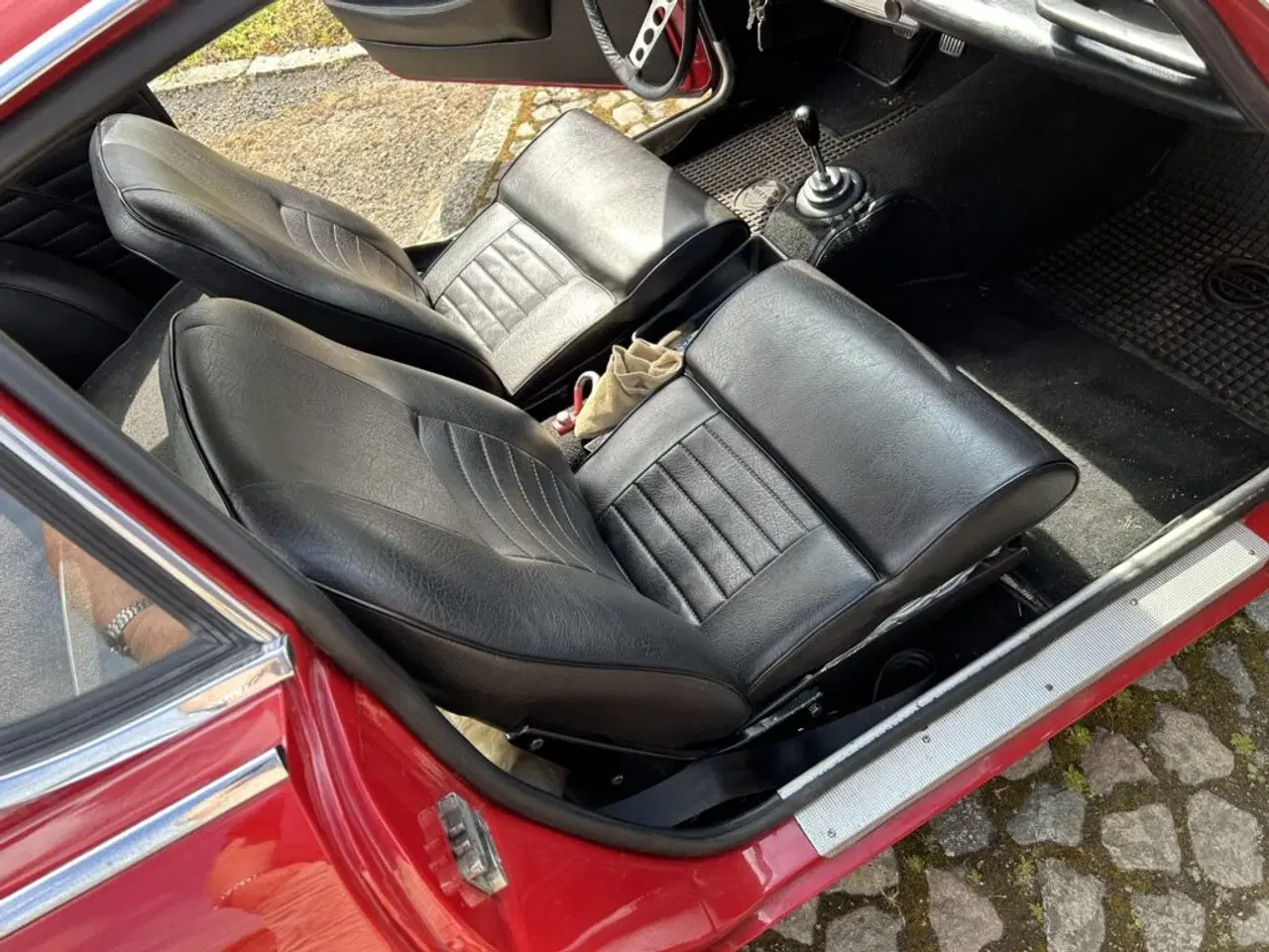 Billede 9 - Volvo P 1800 årg 1965  Nyrenoveret motor
