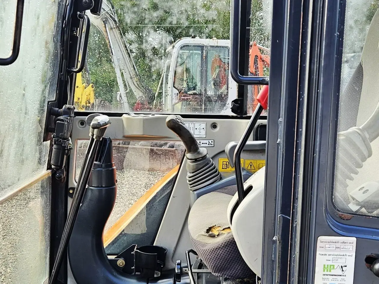 Billede 13 - Hitachi ZX27-3 / powertilt og skovlsæt / årgang 2010