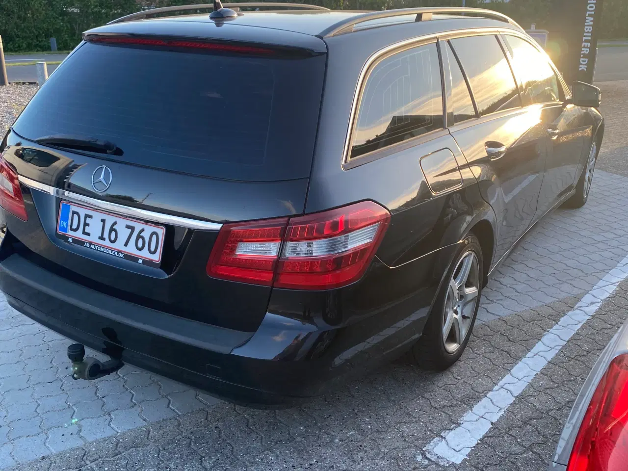 Billede 4 - Mercedes 212  / 200 stcar 