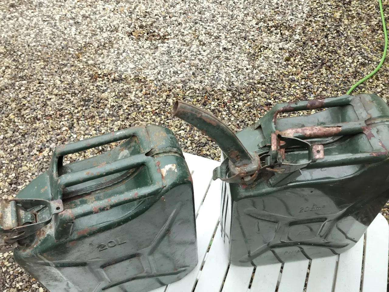 Billede 4 - Jerrycan benzindunke stål 20 L med hældetud