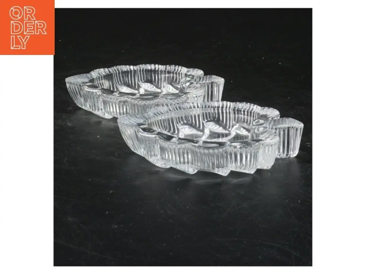 Billede 1 - Klar bladformede glasfade (str. 11x8x2 cm)