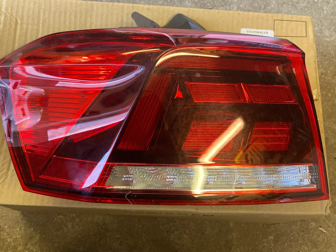 Billede 2 - Baglygte Vw Passat 