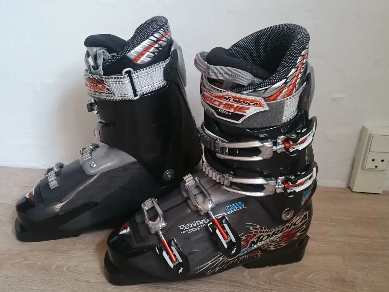 Billede 1 - Nordica sportmachine 90 str 42.5 (27.0) 