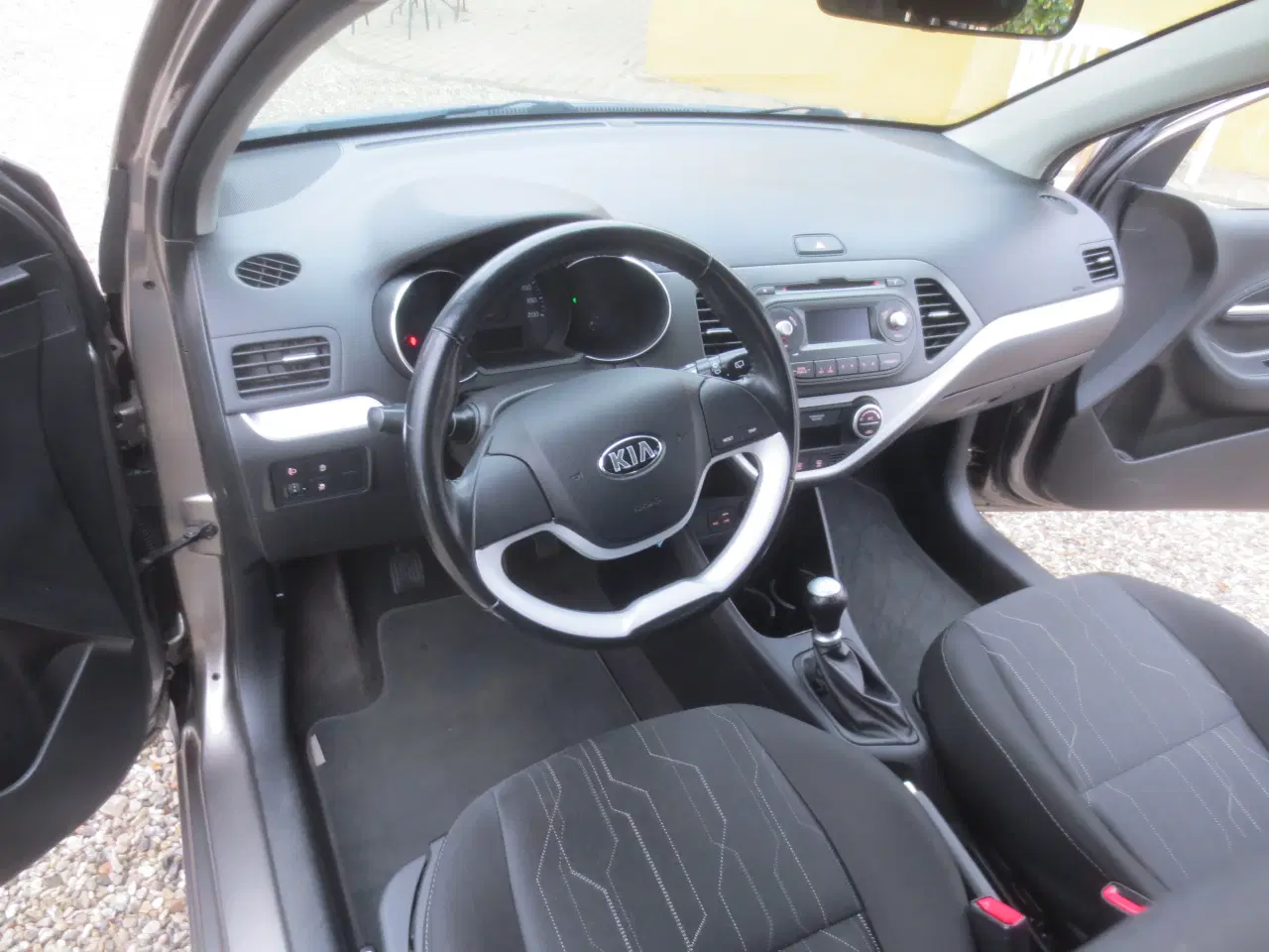 Billede 16 - Kia Picanto 1.0 i Årg 2015. Nysynet.