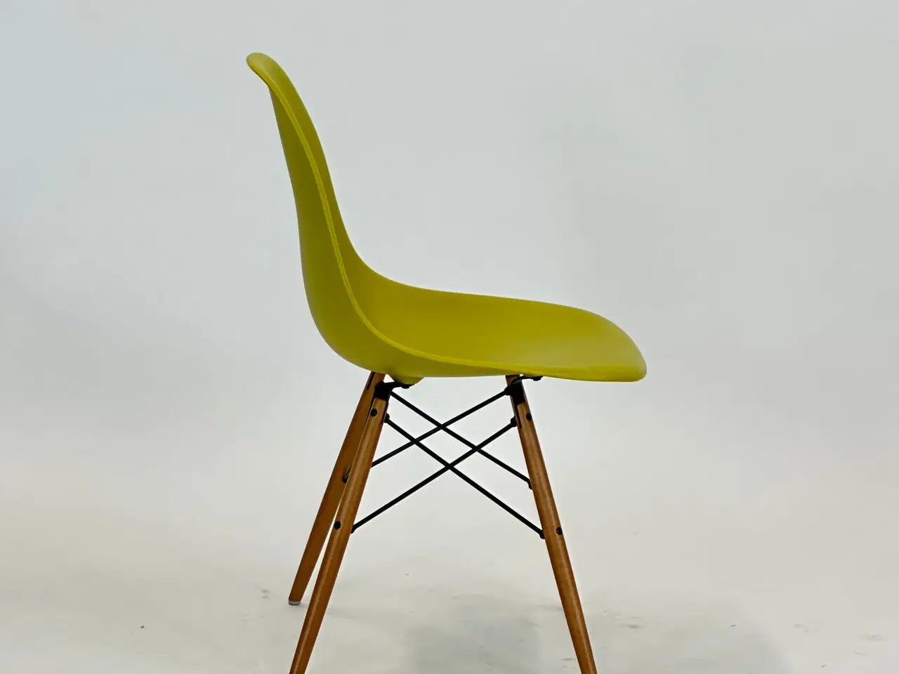 Billede 6 - Vitra Eames DSW Stol  (71 Yellow)