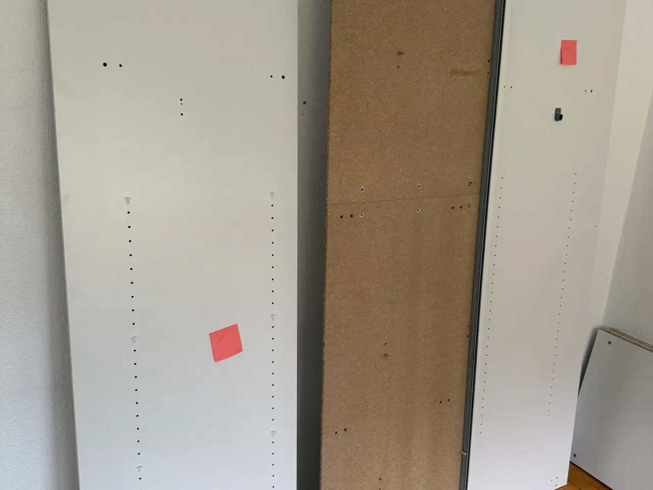 Billede 4 - Stort garderobeskab med skydedøre