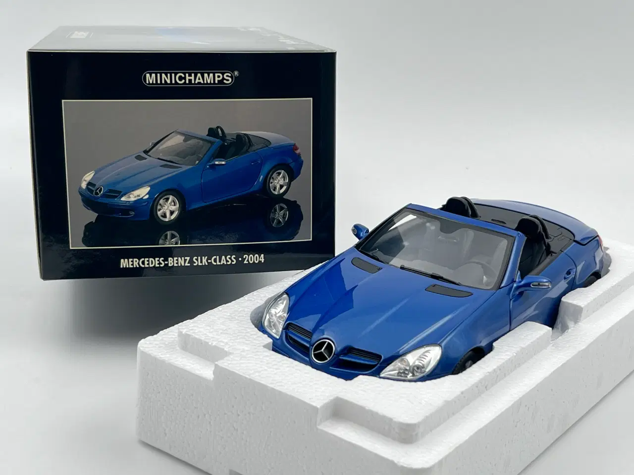 Billede 10 - 2004 Mercedes-Benz SLK 1:18  Sjælden udbudt model 