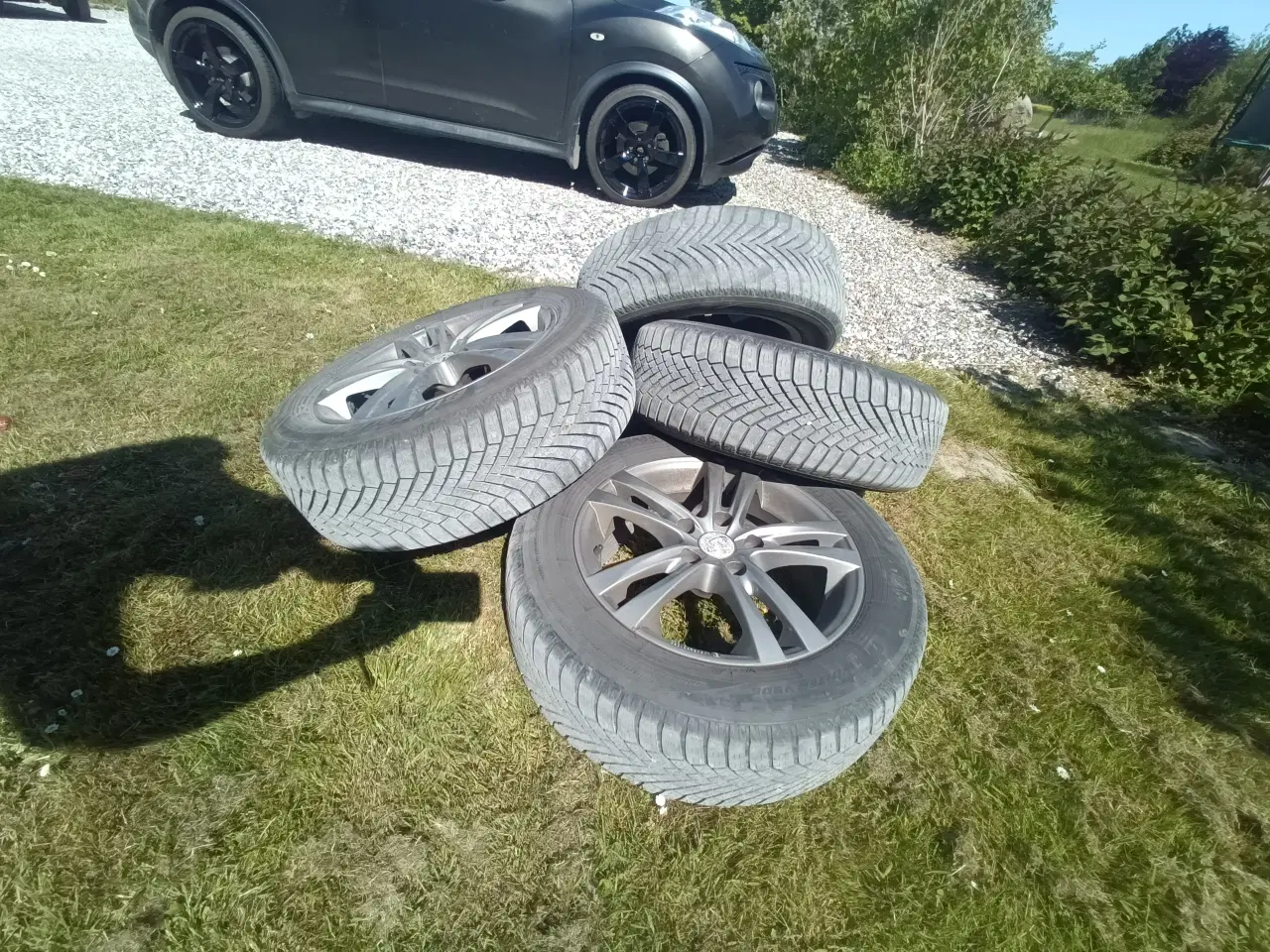 Billede 1 - Alufælge med vinterdæk Nissan Juke