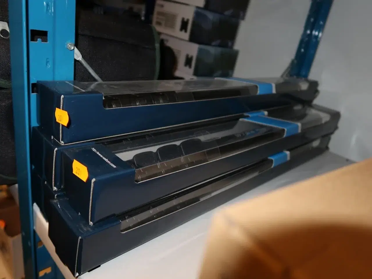 Billede 1 - 5 stk. kasser med kameraudstyr