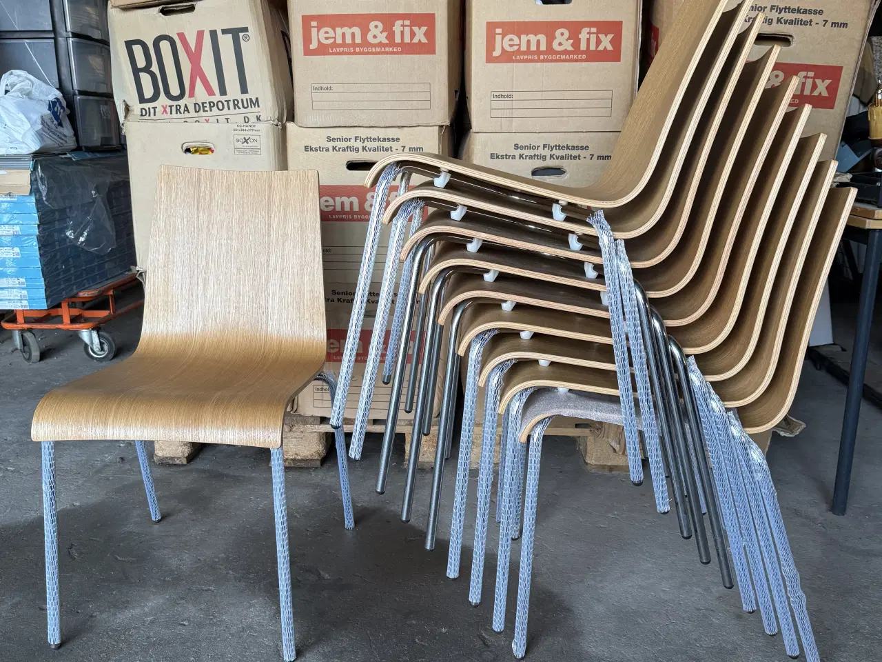Billede 1 - 10 stk. nye Cafe VII Stole i formspændt finer