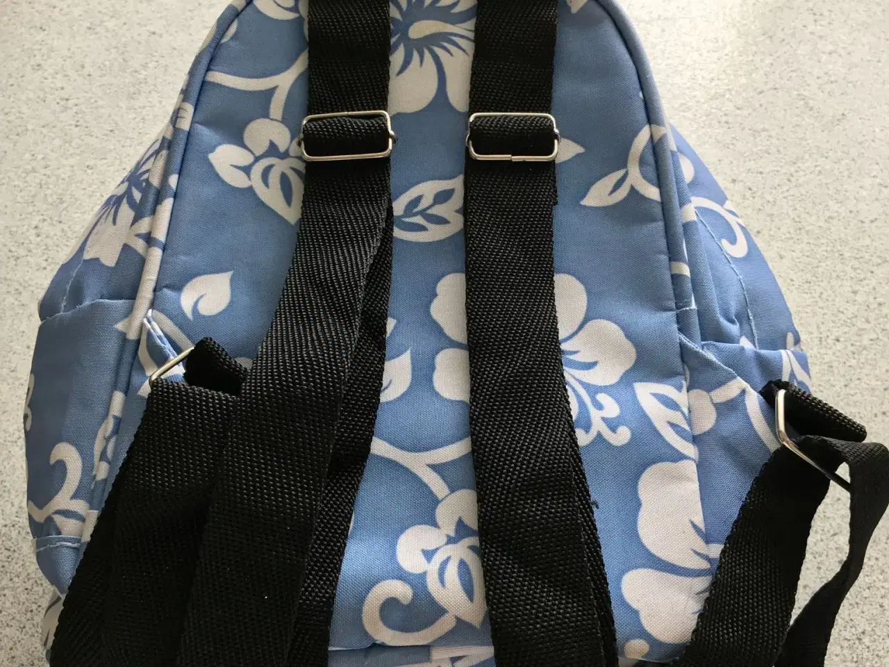 Billede 2 - Eastpak rygsæk til børn