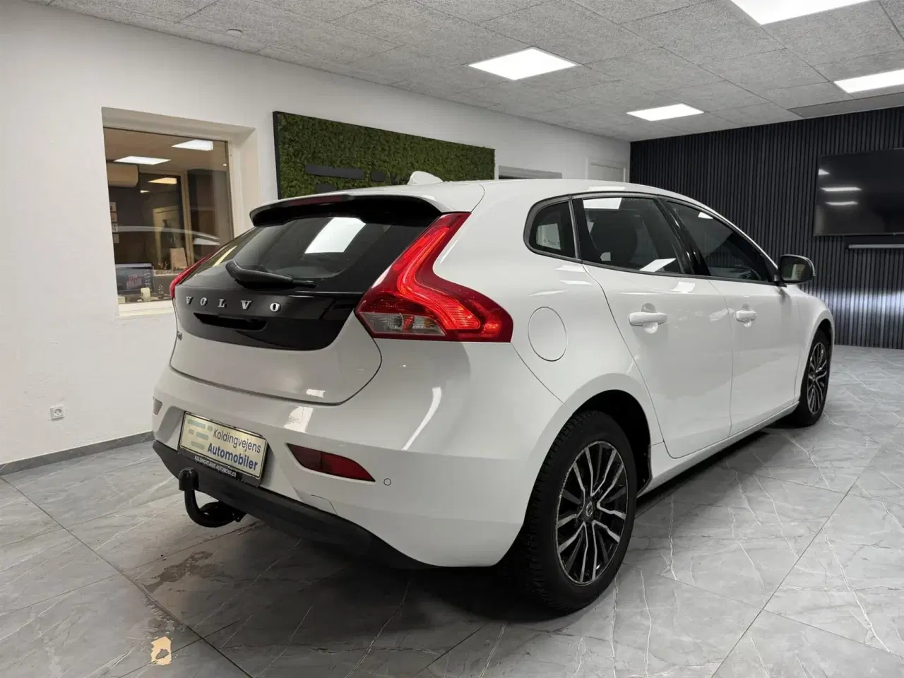 Billede 4 - Volvo V40 2,0 D2 Momentum 120HK 5d 6g