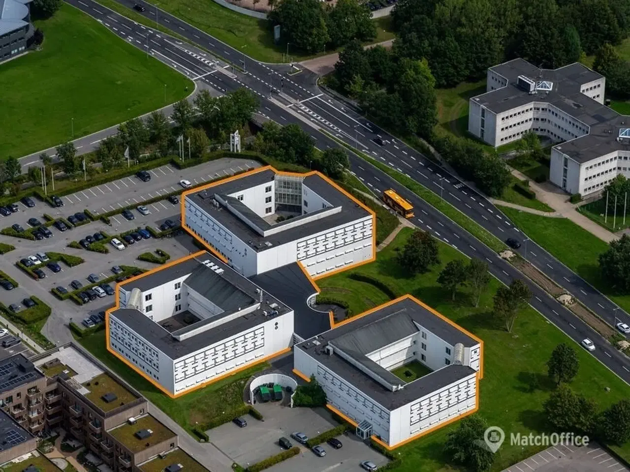 Billede 20 - Særdeles præsentabel kontorejendom m. gode faciliteter