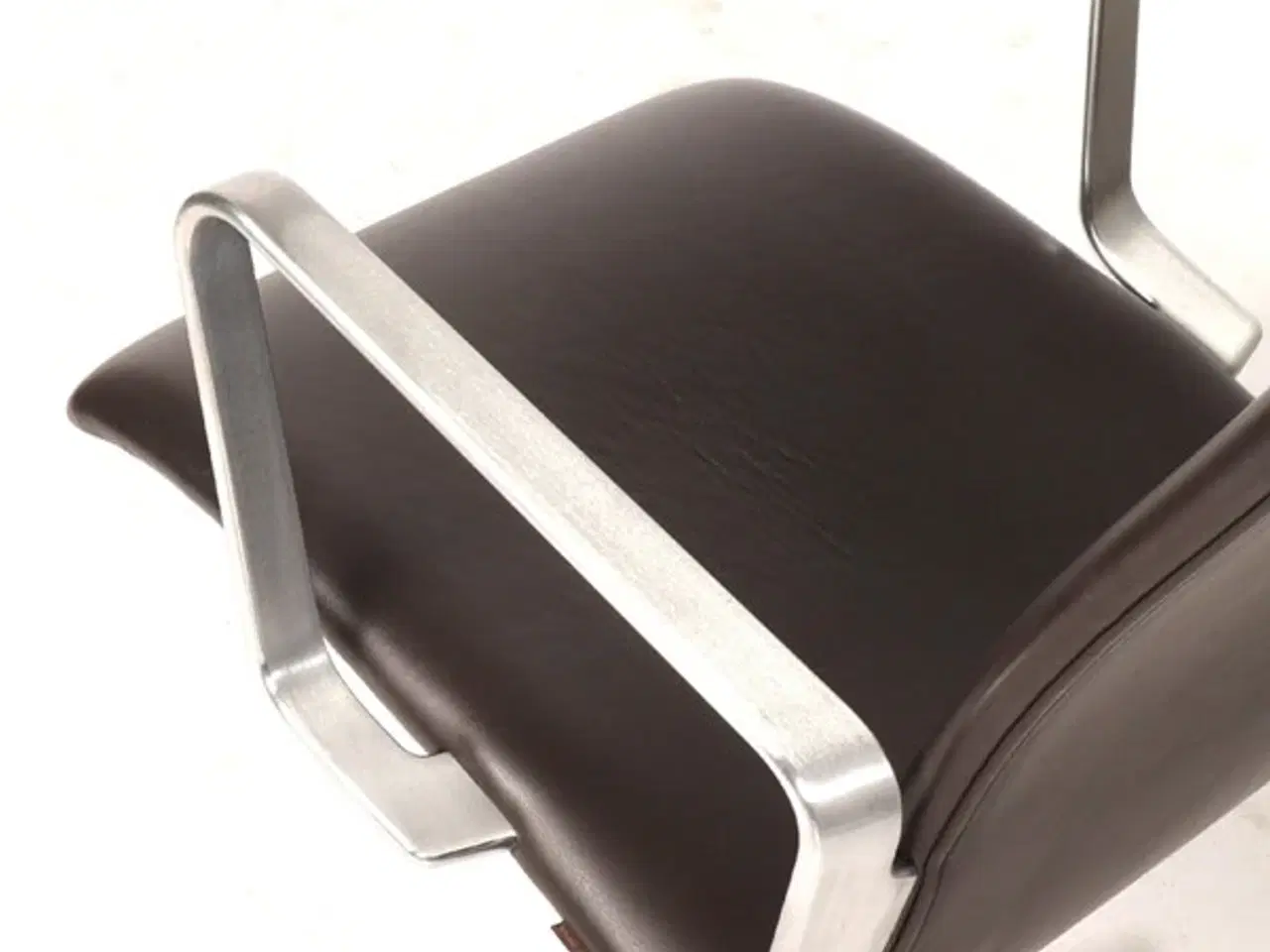 Billede 4 - Arne Jacobsen. Kontorstol 