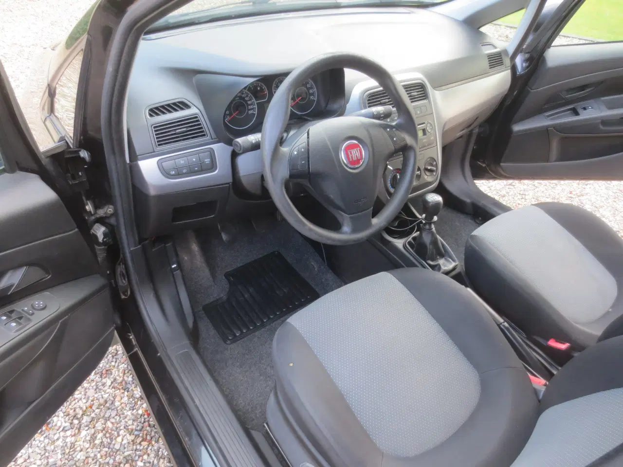 Billede 17 - Fiat Punto 1.2 i Km 137, Nysynet. 
