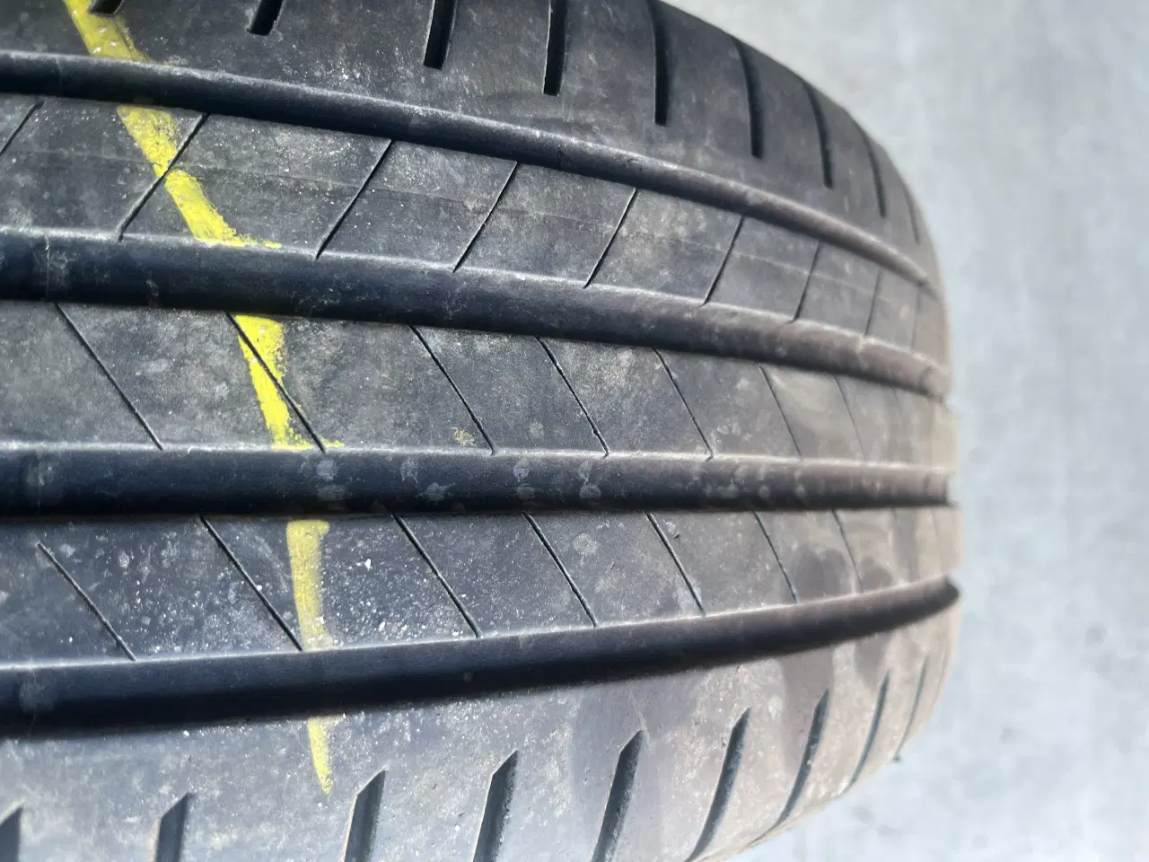 Billede 2 - 2 Stk Sommerdæk 