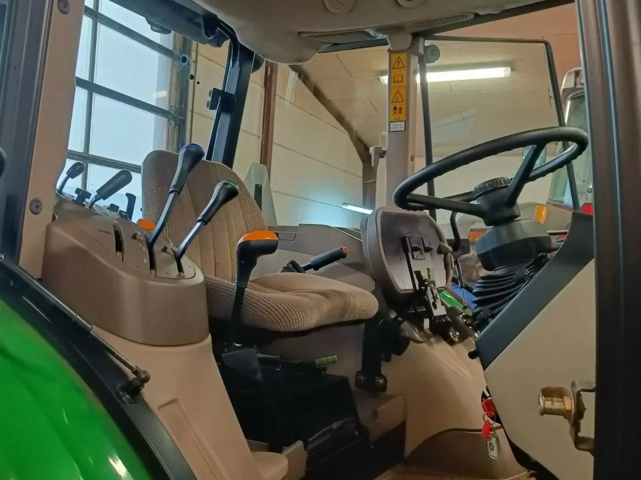 Billede 15 - John Deere 5070M med 40 km/t gearkasse