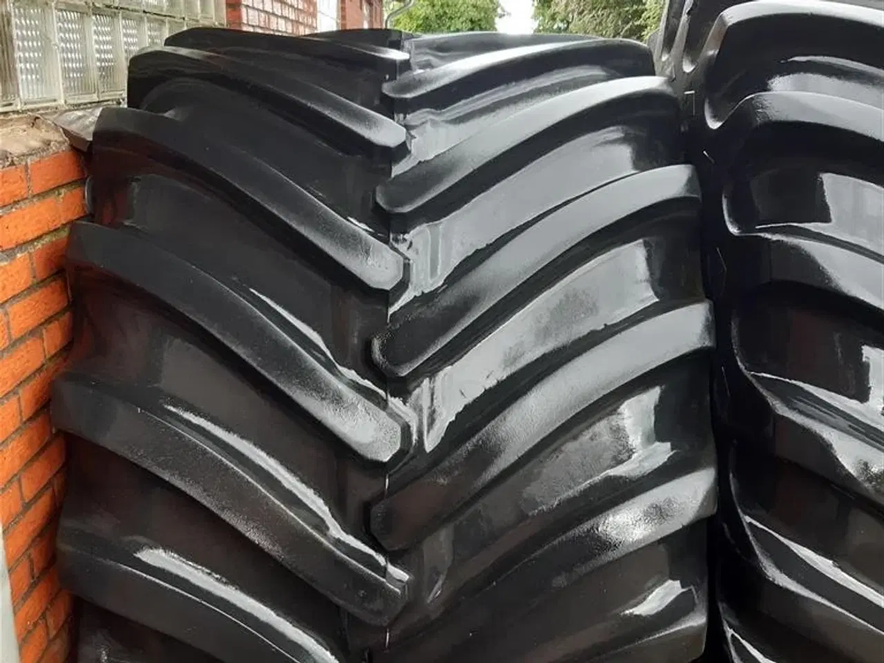 Billede 4 - Goodyear Terradæk 73x44.00-32 NHS 2 stk. mejetærsker dæk med 10 hul fælge.
