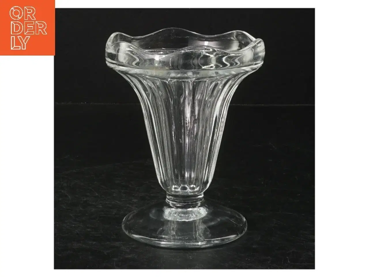 Billede 1 - Glas til isdessert (str. H. 12,5 cm. ø. 10 cm)