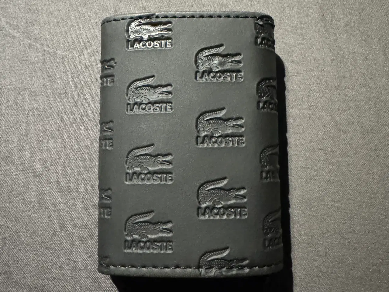 Billede 1 - Lacoste pung sælges 