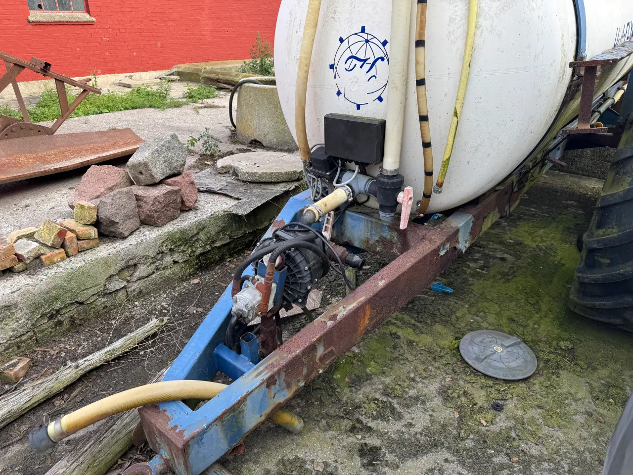 Billede 1 - Kyndestoft 5000 liter glasfibertank