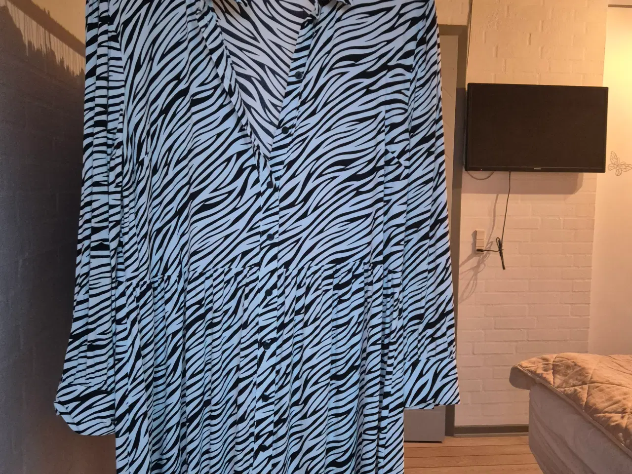 Billede 1 - Fine kjoler - 50,- pr. stk.