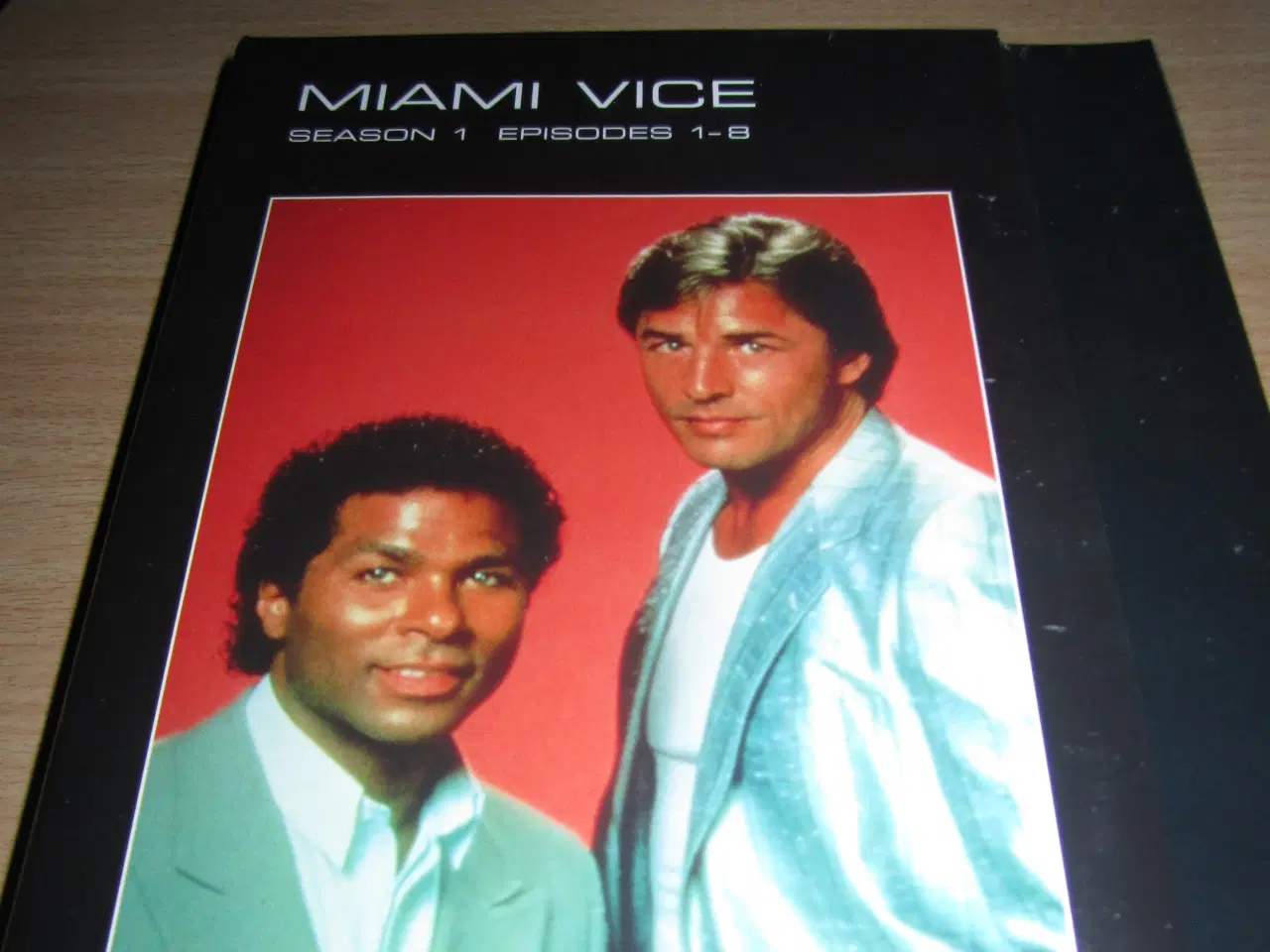 Billede 1 - MIAMI VICE. Sæson 1.