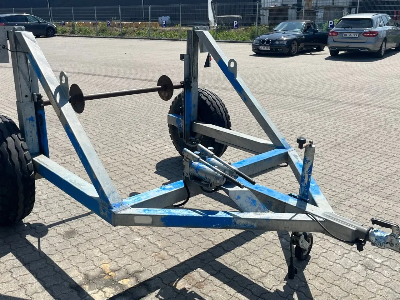 Billede 3 - - - - Kabel trailer med hydraulisk løft.
